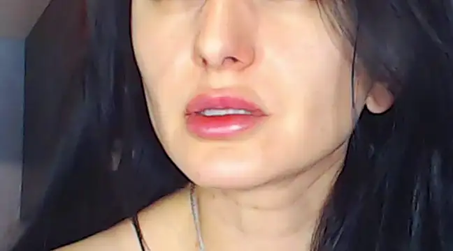 Snapshot of Siaconna chatting on December 2024 10:43:01 AM Siaconna online show from December 2024 10:43:01 AM