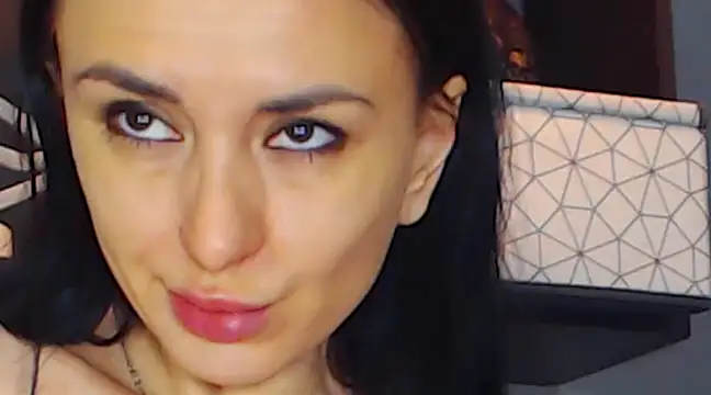 Snapshot of Siaconna chatting on December 2024 06:56:02 AM Siaconna online show from December 2024 06:56:02 AM