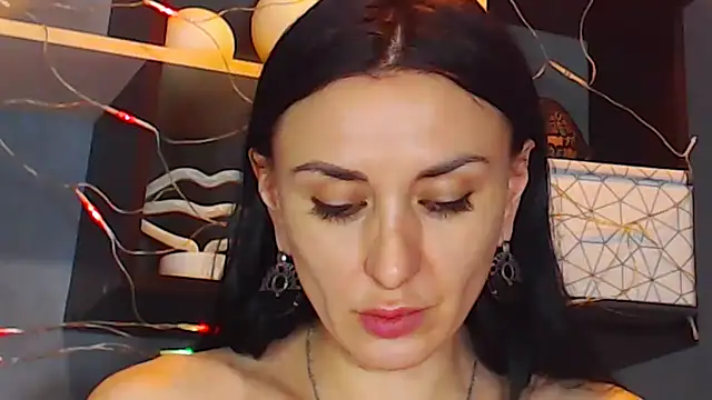 Snapshot of Siaconna chatting on December 2024 09:59:02 AM Siaconna online show from December 2024 09:59:02 AM