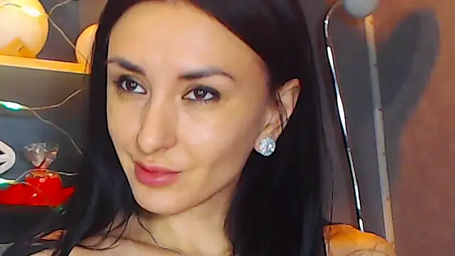 Snapshot of Siaconna chatting on December 2024 05:55:02 AM Siaconna online show from December 2024 05:55:02 AM