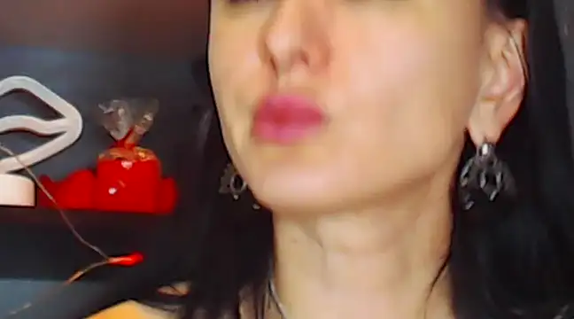 Snapshot of Siaconna chatting on January 2025 10:08:01 AM Siaconna online show from January 2025 10:08:01 AM