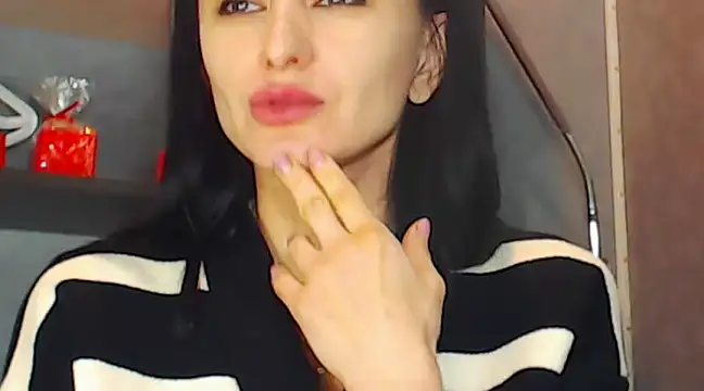Snapshot of Siaconna chatting on February 2025 09:42:01 AM Siaconna online show from February 2025 09:42:01 AM