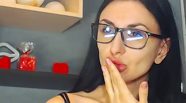 Snapshot of Siaconna chatting on February 2025 09:03:01 AM Siaconna online show from February 2025 09:03:01 AM