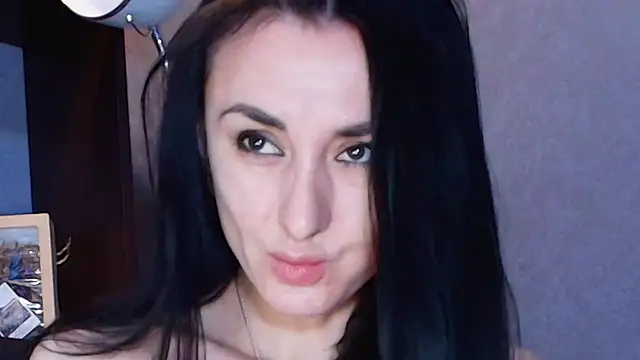 Snapshot of Siaconna chatting on March 2025 06:26:02 AM Siaconna online show from March 2025 06:26:02 AM