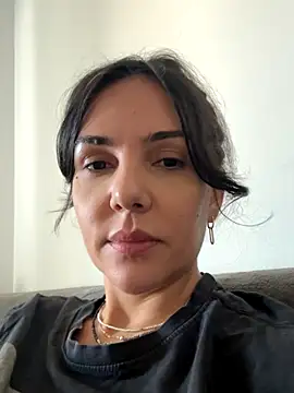 TaniaAmore online show from October 2025 10:48:02 AM