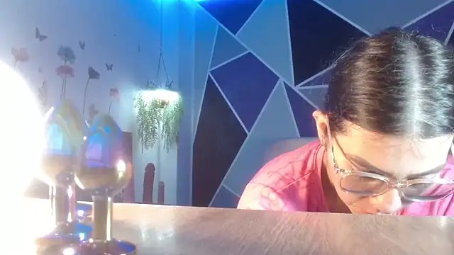 DaMikaela  online show from September 2025 06:43:02 PM