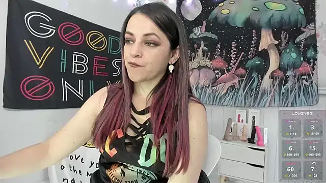 LovelyAzucena online show from December 2024 02:50:02 PM