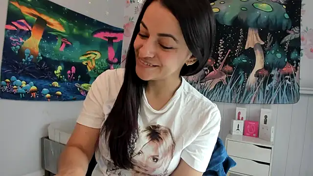 Snapshot of LovelyAzucena chatting on October 2025 02:18:01 PM LovelyAzucena online show from October 2025 02:18:01 PM