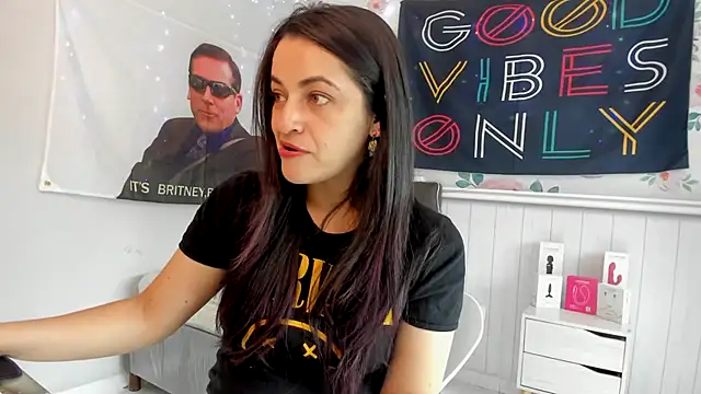 Snapshot of LovelyAzucena chatting on October 2025 03:13:01 PM LovelyAzucena online show from October 2025 03:13:01 PM