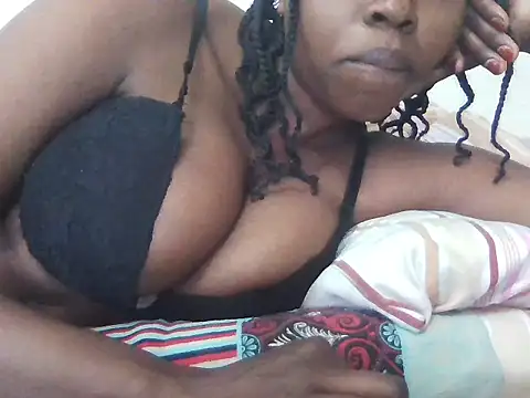 Snapshot of Sexxy_blush1 chatting on September 2025 06:15:02 AM Sexxy blush1 online show from September 2025 06:15:02 AM