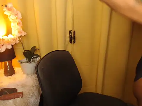 Victoria Saint online show from February 2025 12:15:02 PM