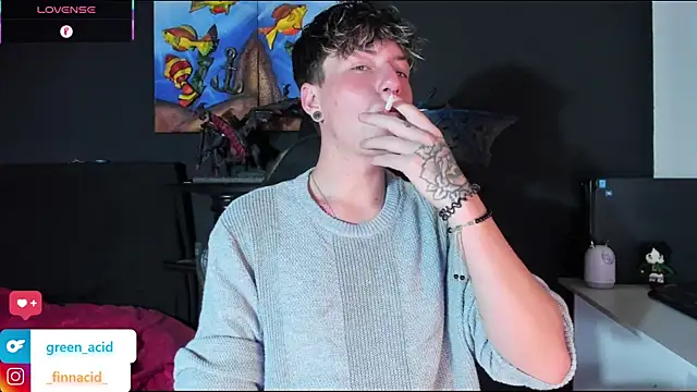 Snapshot of Green_acid01 chatting on October 2025 07:25:02 PM Green acid01 online show from October 2025 07:25:02 PM