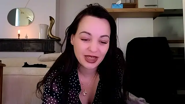 Lilie romeo online show from December 2024 02:26:02 PM