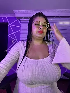 MiiaaJoness online show from October 2025 02:52:02 PM