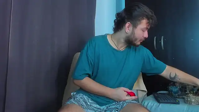 Snapshot of JacoLive chatting on November 2025 07:04:02 PM JacoLive online show from November 2025 07:04:02 PM