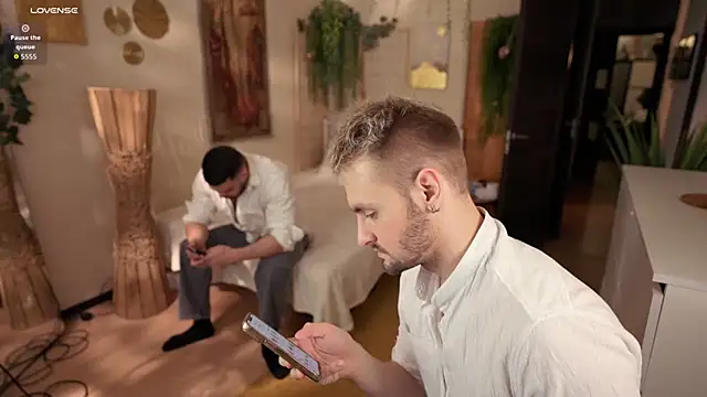 enjoy me online show from October 2025 03:35:01 PM