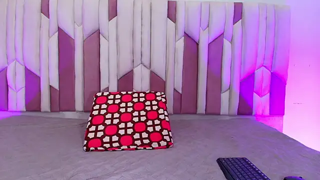 Snapshot of lucyy_gray chatting on October 2025 03:10:02 AM lucyy gray online show from October 2025 03:10:02 AM