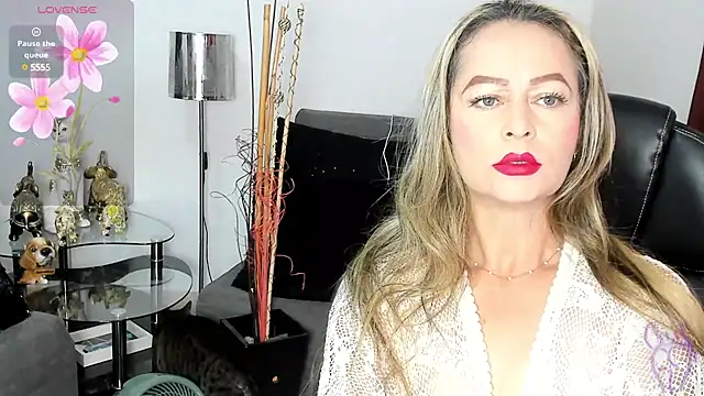 AgathaLombardi online show from February 2025 03:05:01 PM