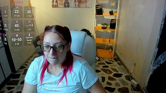 Snapshot of NiickyJones chatting on October 2025 09:02:01 PM NiickyJones online show from October 2025 09:02:01 PM