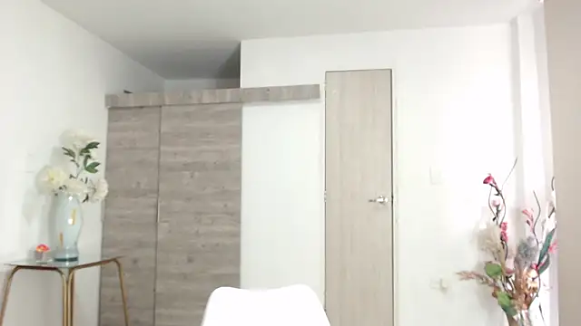 Snapshot of AmbarSofhia chatting on September 2025 10:02:01 PM AmbarSofhia online show from September 2025 10:02:01 PM