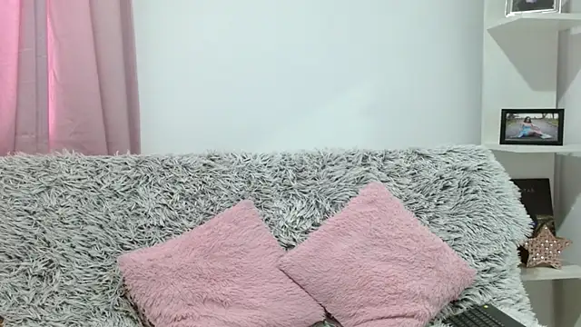 aliicee m online show from September 2025 05:40:02 PM