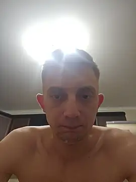 batonzik online show from November 2025 09:28:01 PM