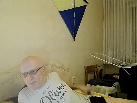 Snapshot of HornyRalfi55 chatting on January 2025 09:34:01 PM HornyRalfi55 online show from January 2025 09:34:01 PM