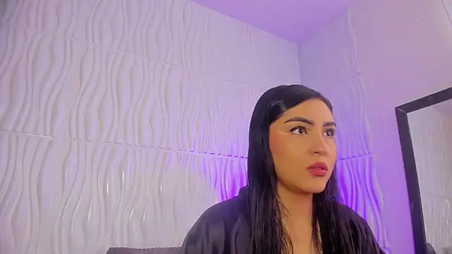 Abby  colins online show from September 2025 04:45:01 PM