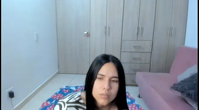 Hana Zurah online show from March 2025 11:58:02 PM