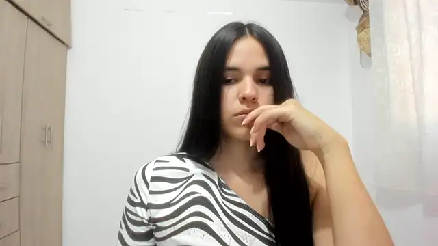 Hana Zurah online show from October 2025 10:44:02 PM