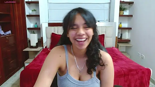 laureentt  online show from January 2025 03:47:01 AM