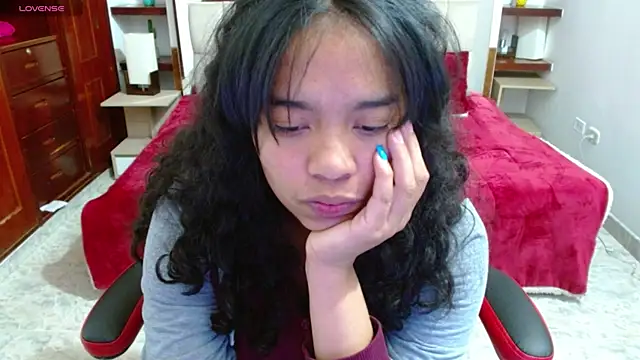 laureentt  online show from January 2025 10:05:02 AM