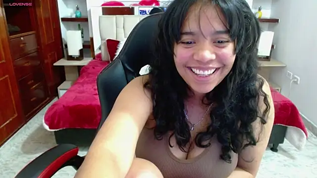 laureentt  online show from February 2025 06:19:01 AM