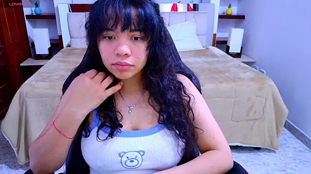 laureentt  online show from October 2025 03:15:02 AM