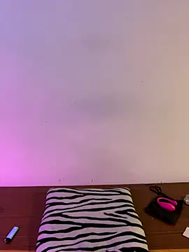 Felicia smok3 online show from December 2025 02:20:01 AM