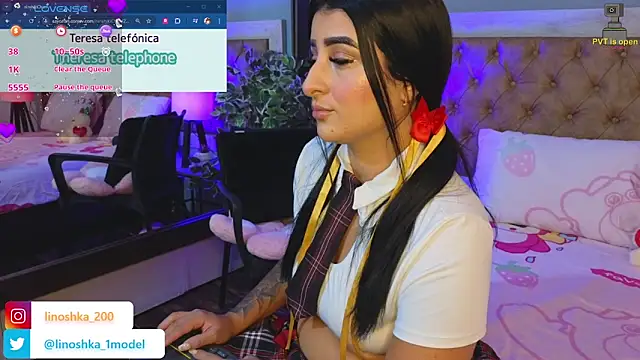 Snapshot of _Linoshka_1 chatting on March 2025 09:09:02 PM Linoshka 1 online show from March 2025 09:09:02 PM