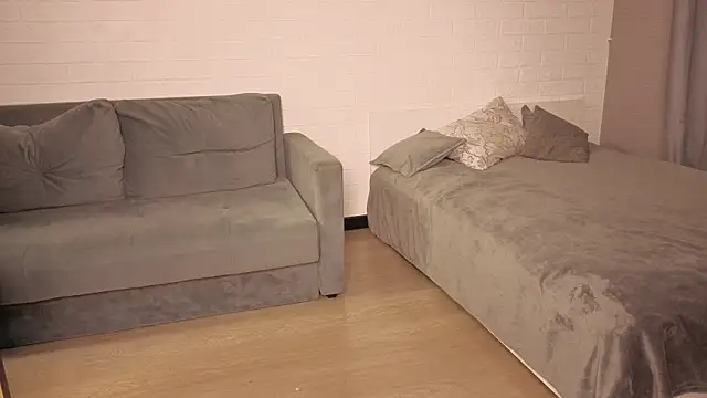 Snapshot of Ashley-Urban chatting on November 2025 05:01:02 PM Ashley-Urban online show from November 2025 05:01:02 PM