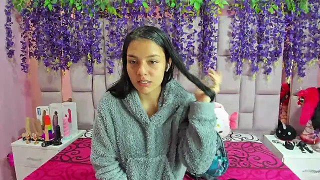 Bich Anal  online show from February 2025 01:37:02 PM