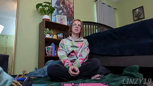 Linzy 19 online show from December 2024 03:20:02 PM