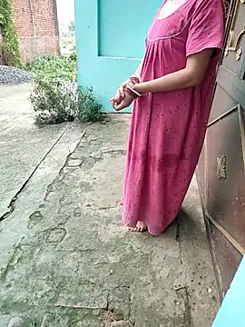 Snapshot of COUPLLE_VILLAGE chatting on November 2025 02:13:01 AM COUPLLE VILLAGE online show from November 2025 02:13:01 AM