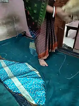 Snapshot of COUPLLE_VILLAGE chatting on November 2025 02:55:02 AM COUPLLE VILLAGE online show from November 2025 02:55:02 AM