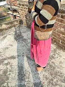 Snapshot of COUPLLE_VILLAGE chatting on November 2025 02:55:02 AM COUPLLE VILLAGE online show from November 2025 02:55:02 AM