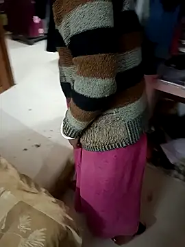 Snapshot of COUPLLE_VILLAGE chatting on December 2025 02:39:01 AM COUPLLE VILLAGE online show from December 2025 02:39:01 AM