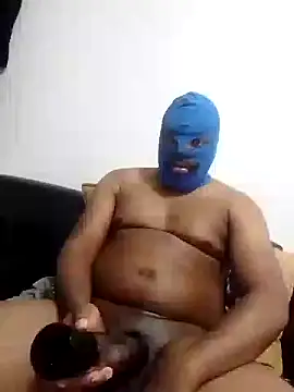 Snapshot of Yardie_bone chatting on November 2025 09:09:01 AM Yardie bone online show from November 2025 09:09:01 AM