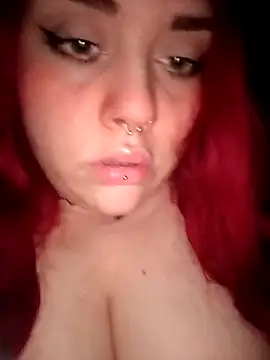 Snapshot of persefone97 chatting on September 2025 06:35:01 PM persefone97 online show from September 2025 06:35:01 PM