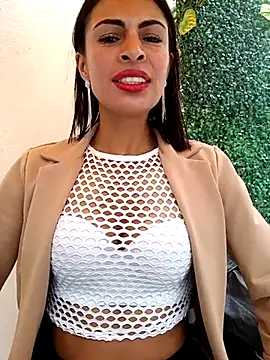 Snapshot of Astrid-- chatting on February 2025 03:27:01 PM Astrid-- online show from February 2025 03:27:01 PM