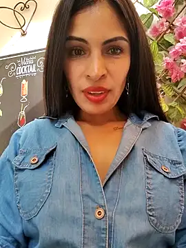 Snapshot of Astrid-- chatting on February 2025 08:18:01 PM Astrid-- online show from February 2025 08:18:01 PM