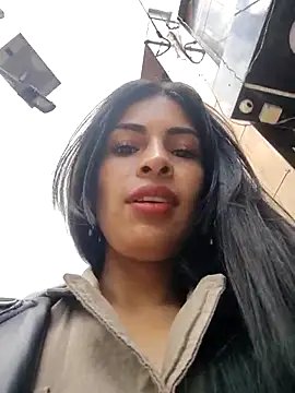 Snapshot of Astrid-- chatting on October 2025 03:08:02 PM Astrid-- online show from October 2025 03:08:02 PM