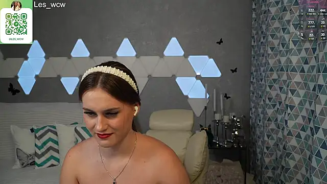 Snapshot of HarleyDeess chatting on January 2025 12:43:02 AM HarleyDeess online show from January 2025 12:43:02 AM