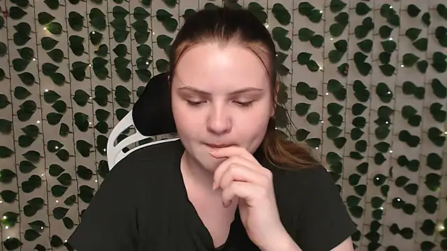 IxxiLiana online show from January 2025 07:17:01 AM